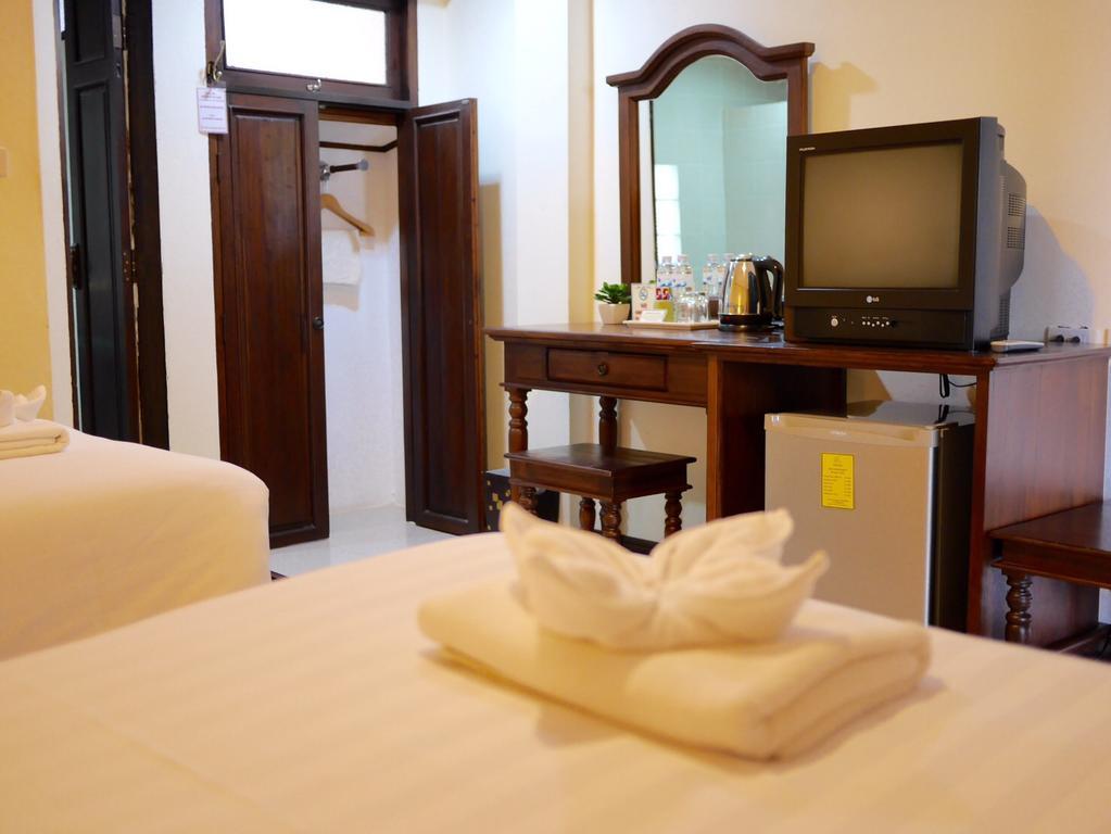 Na Thapae Hotel