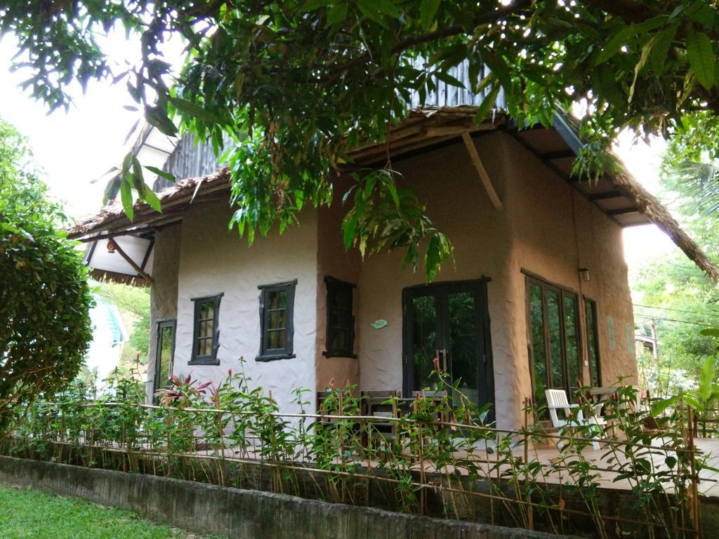Baan Pong Tara Resort