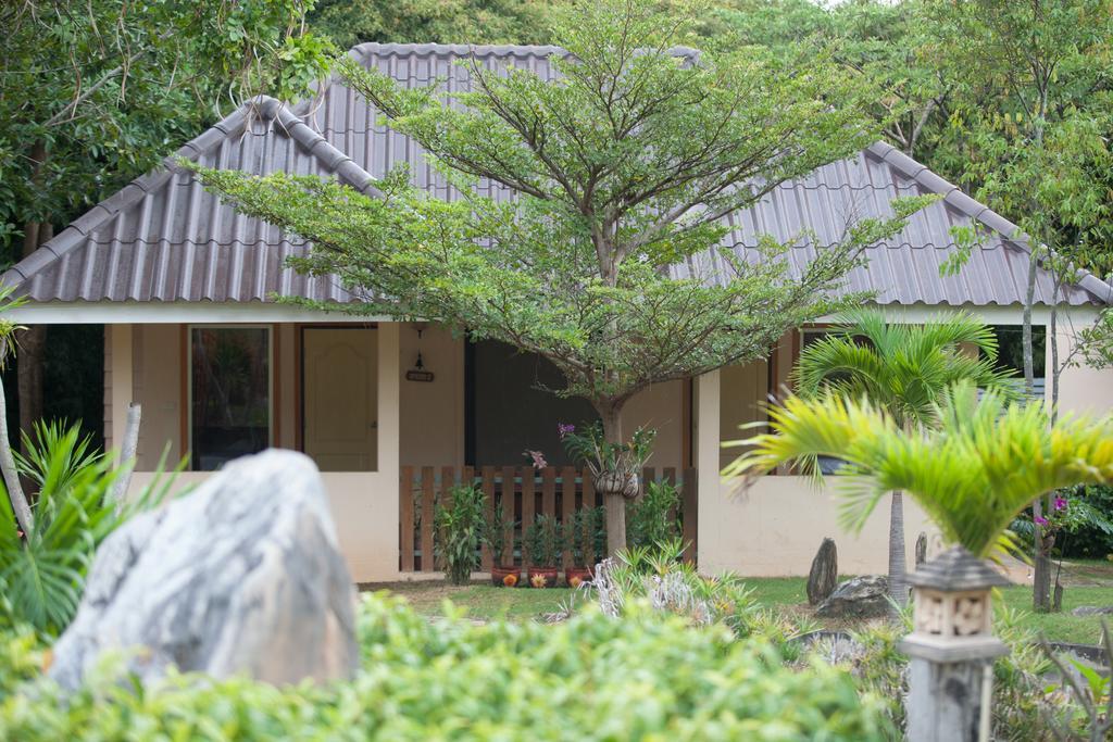 Dusit Talai 3*