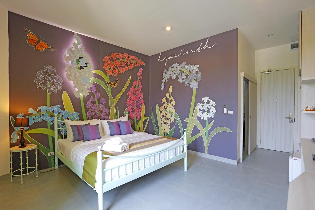 Play La Ploen Boutique And Adventure Camp