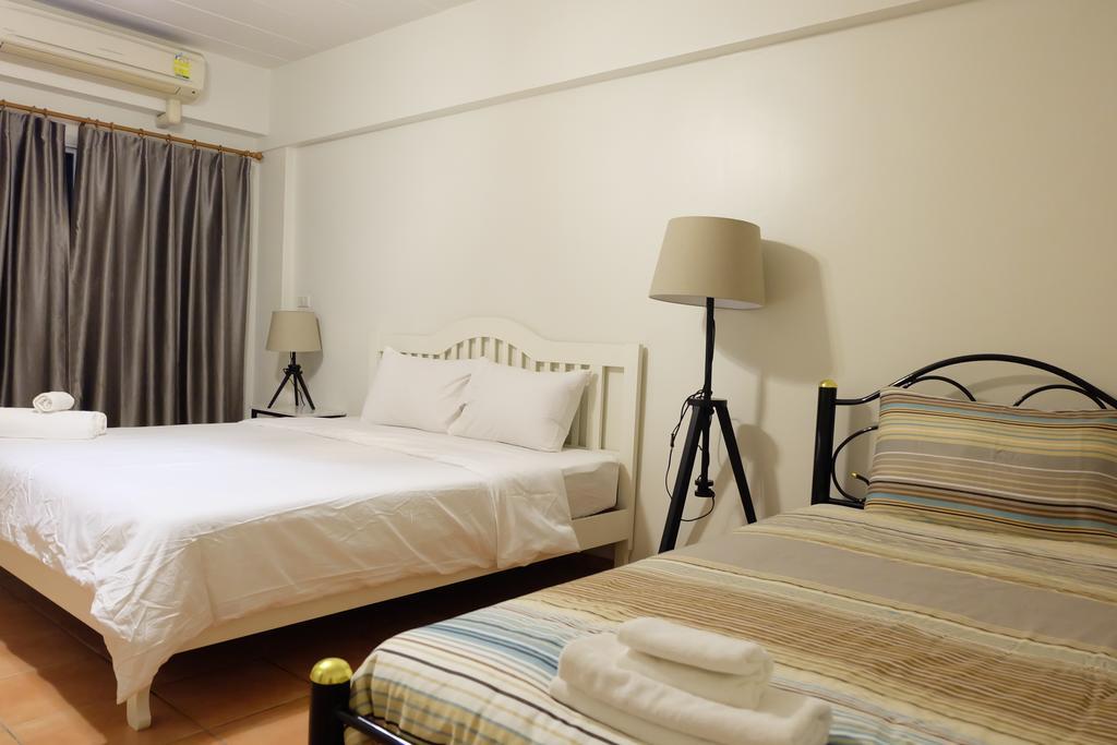 Inn Lomsabai 2*