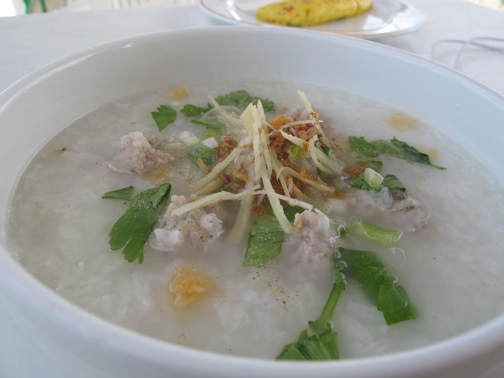 Golden Hotel Khanom