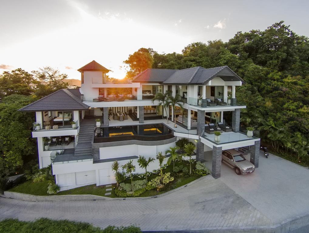 Luxury In *
