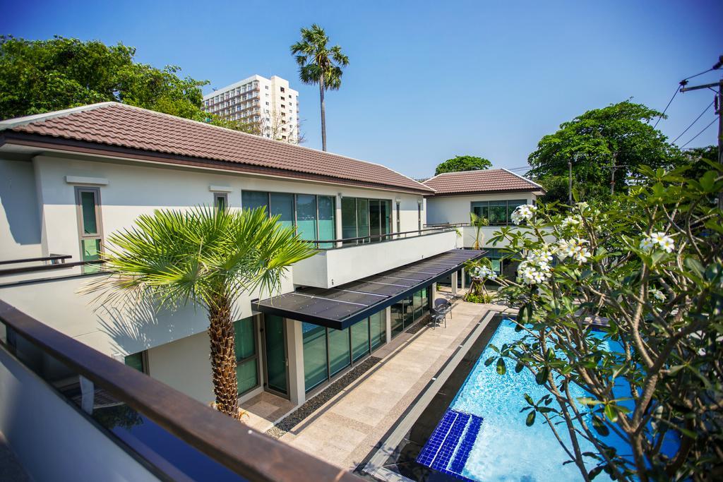 Navin Premiere Pool * Jomtien Beach
