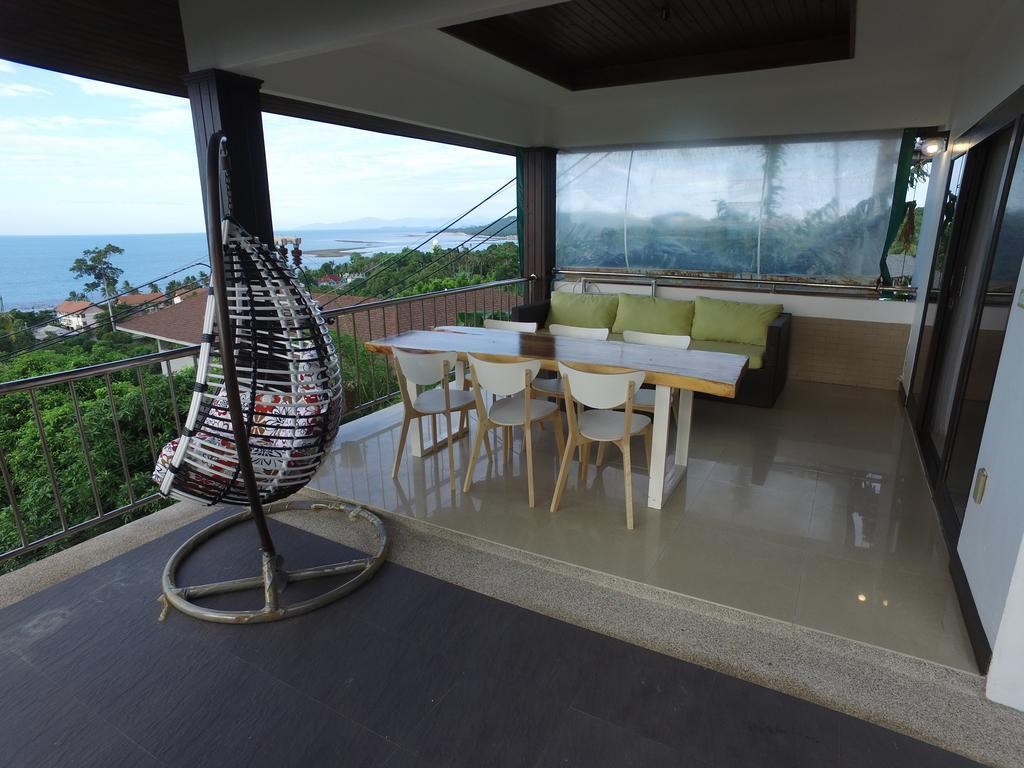 Aurora Villa *