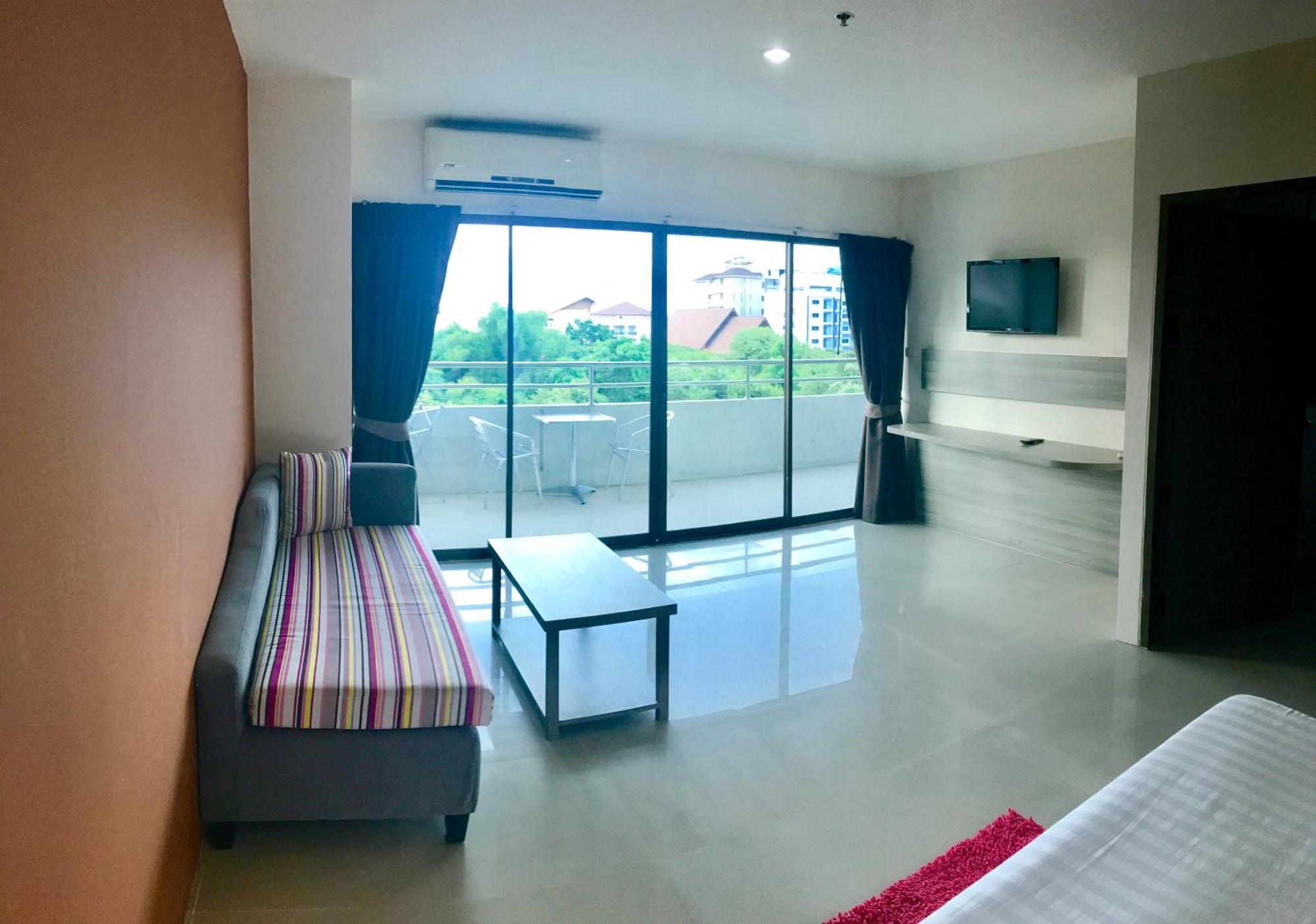 Apartment R-con Wongamat