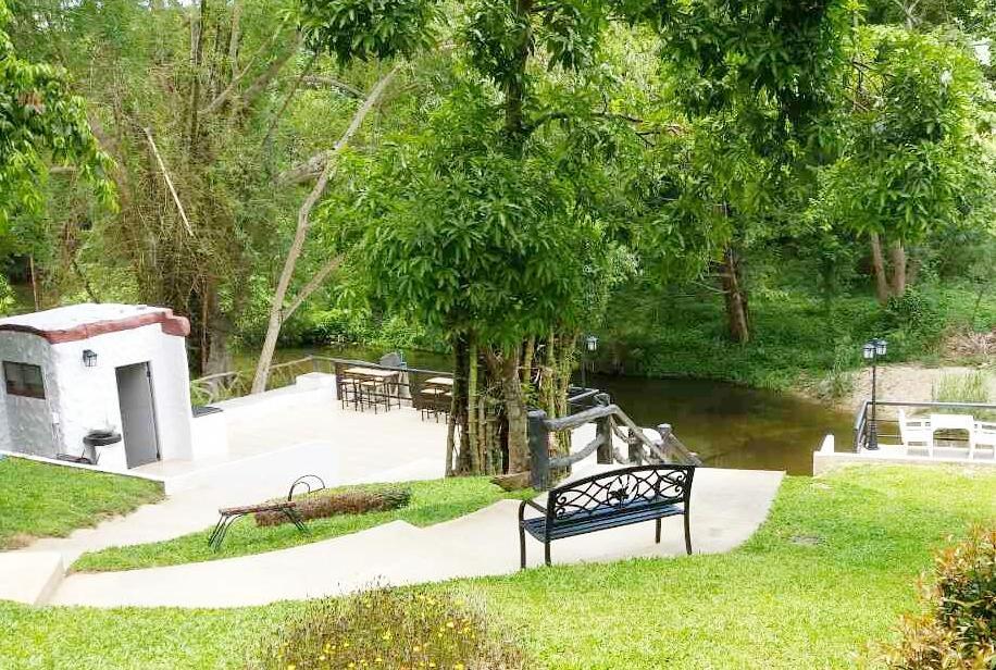 Baan Pong Tara Resort 3*