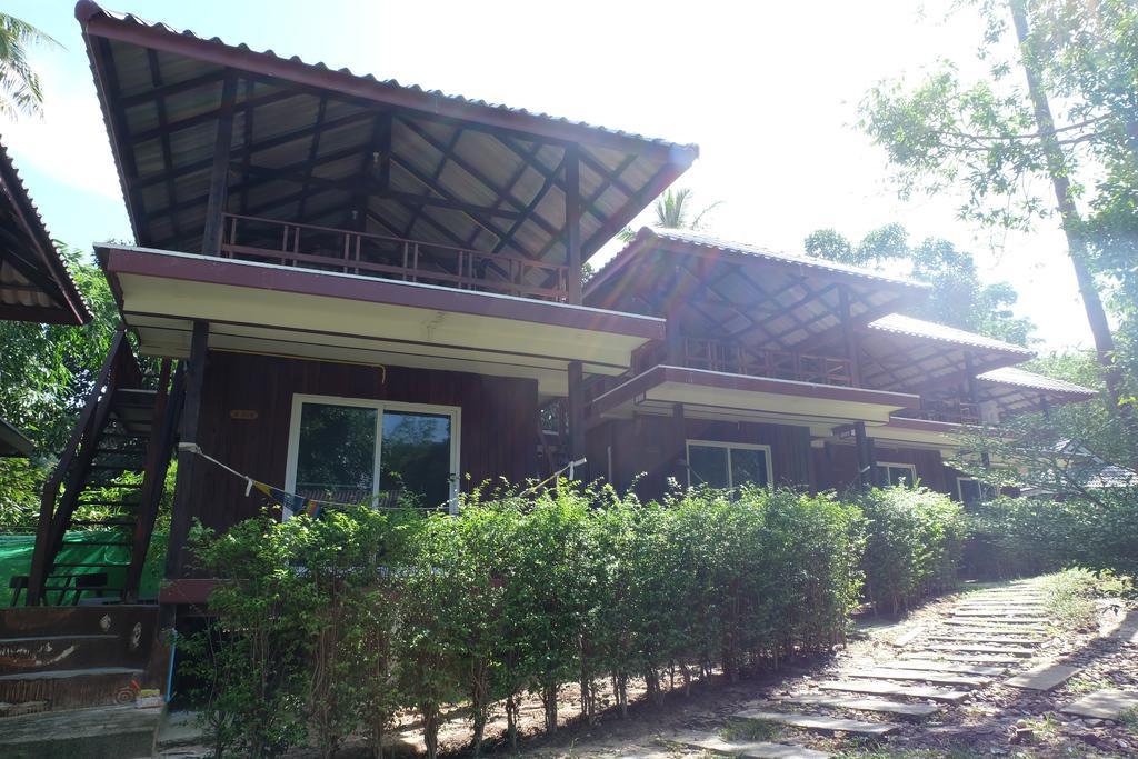 The Sun And Restaurant Resort Koh Phayam