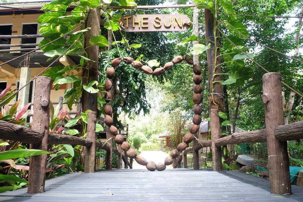 The Sun And Restaurant Resort Koh Phayam