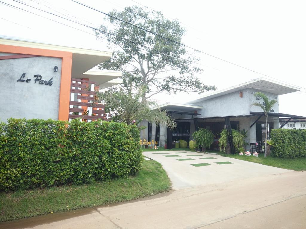 Guest house Le Park 23 Boutique Roi Et