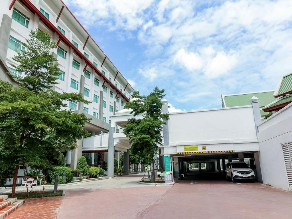 Wangchan Riverview Hotel 3*