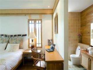 Resort Chiangkham Luang And Restaurant