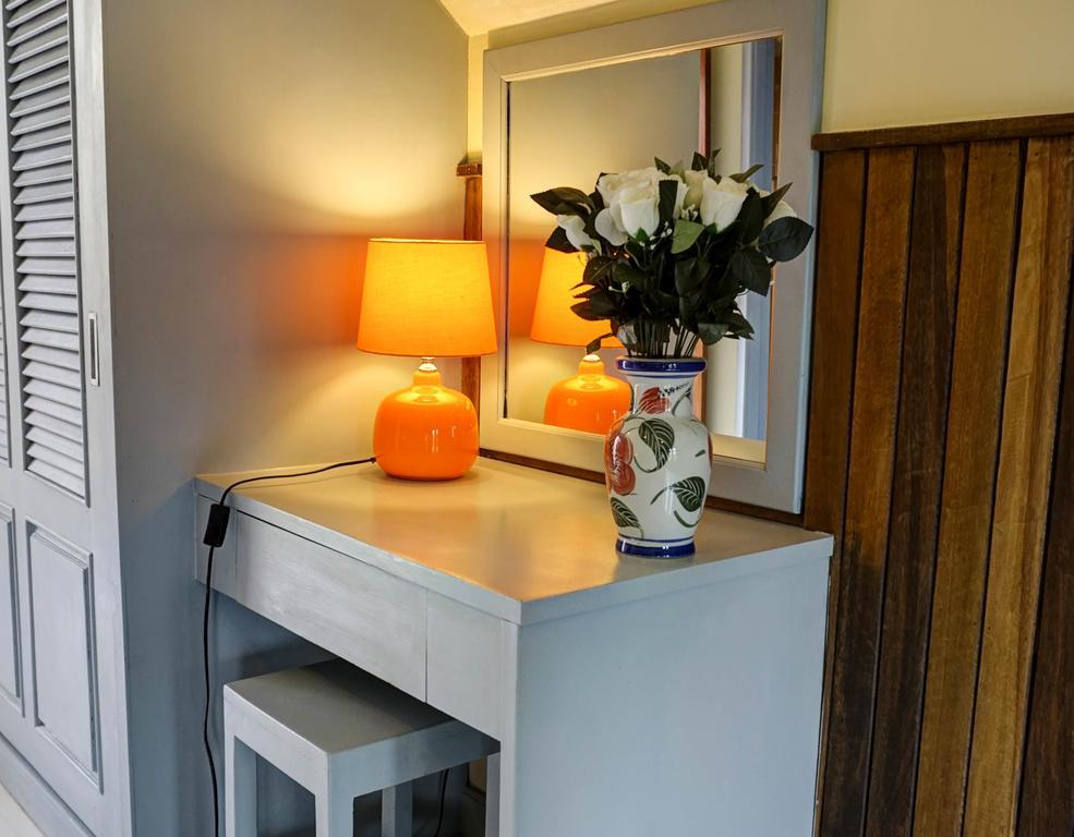 Villa Hideaway Laem Set Beach