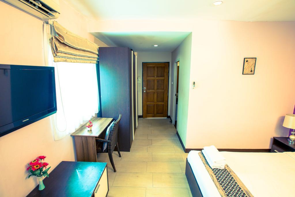 The Circle Hotel