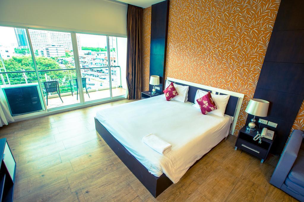 The Circle 3* Jomtien Beach