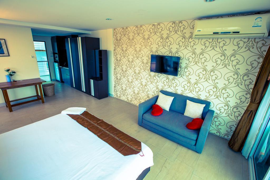 The Circle Hotel 3*