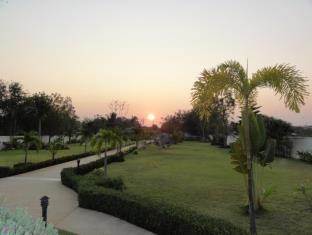 Swiss Orchid Private Resort 3*