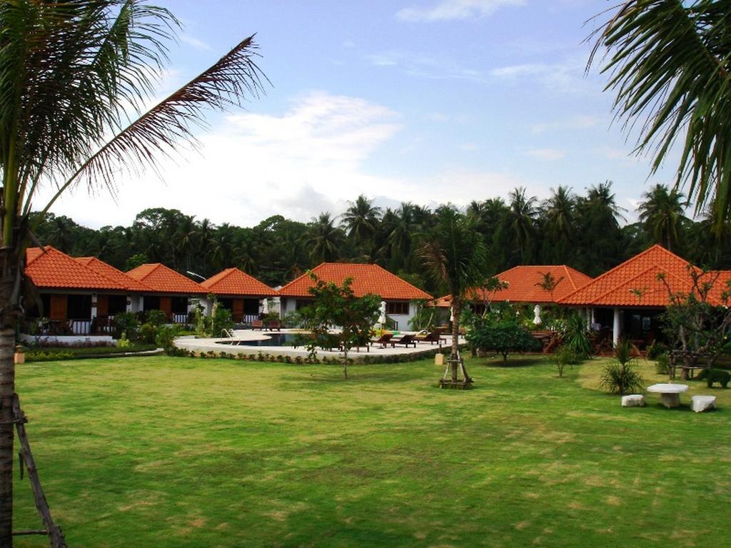 Sailom Bangsaphan Resort 3*