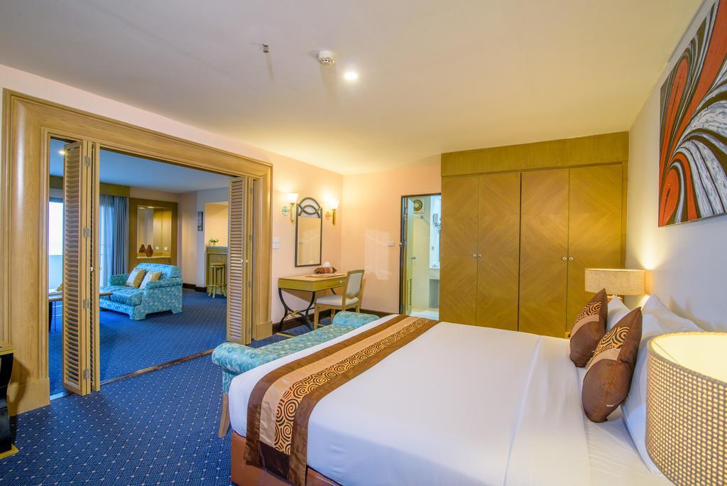 Hotel Golden 4*