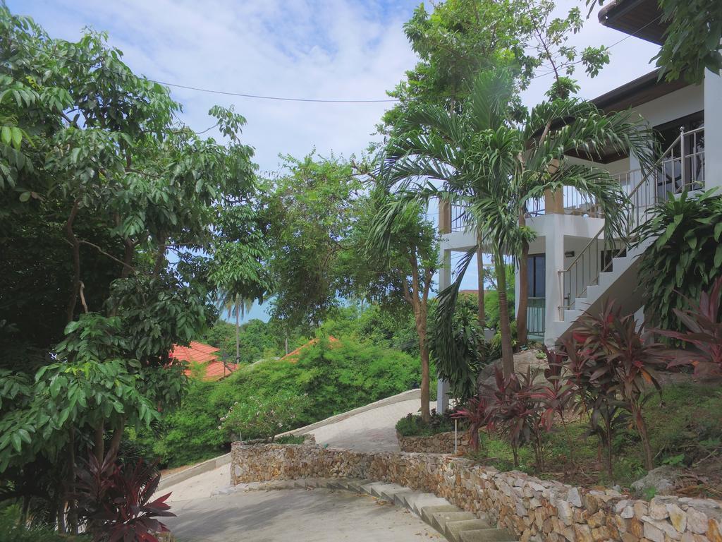 Aurora Villa *