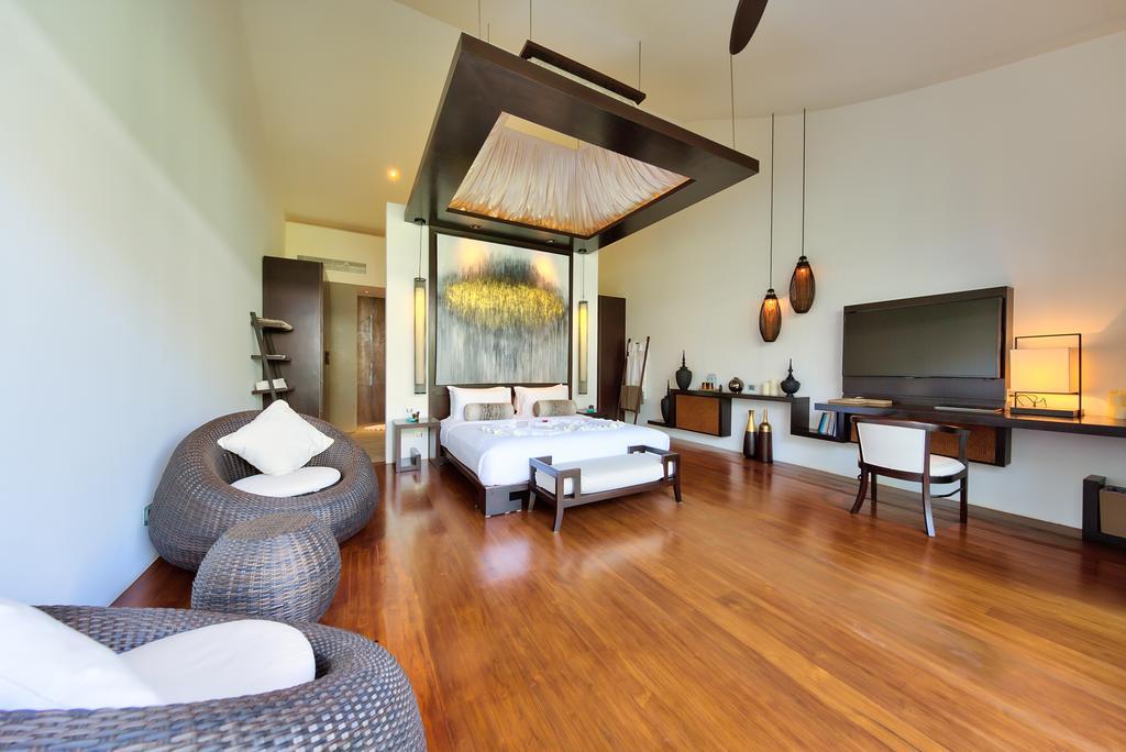 Beachfront Baan Paradise * Laem Set Beach