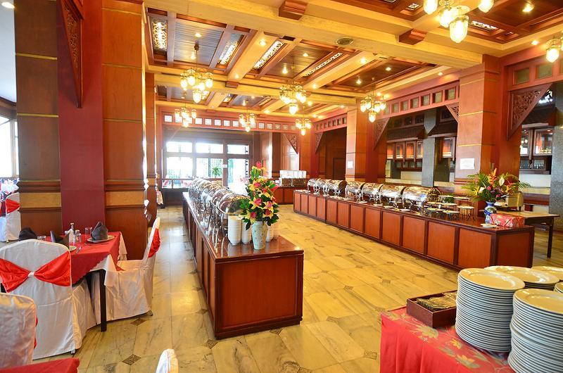 Welcome Hotel 5*