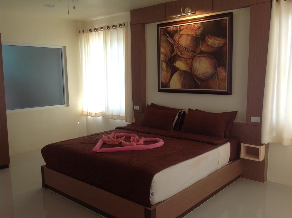Holiday Beach Resort