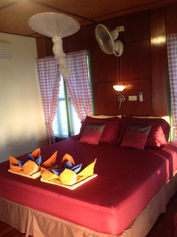 Holiday Beach 2* Trat