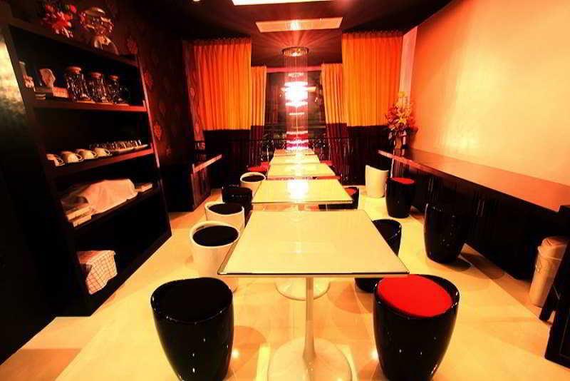 Glitz Hotel