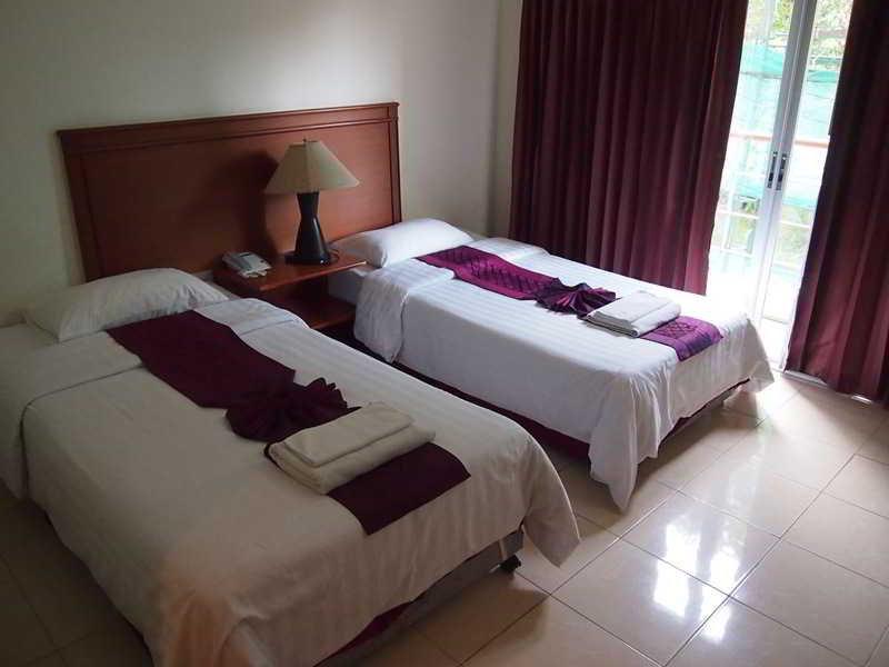 Eastiny Hotel 4*