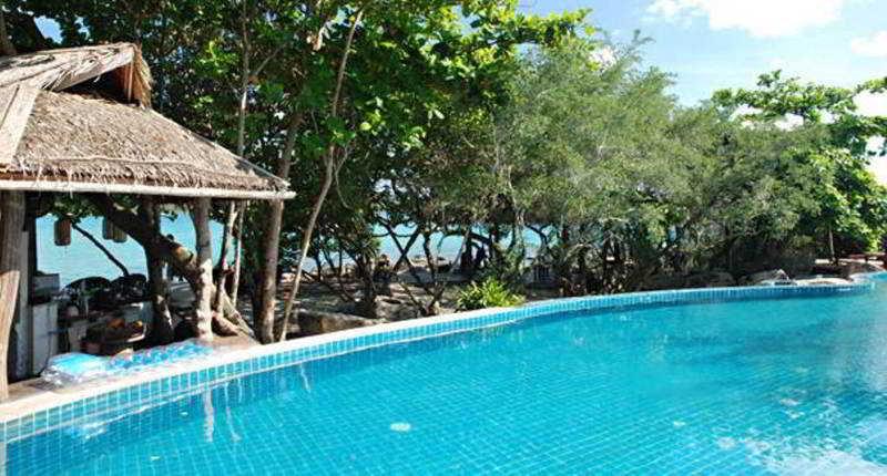 Resort Captain Hook @koh Kood Ko Kut