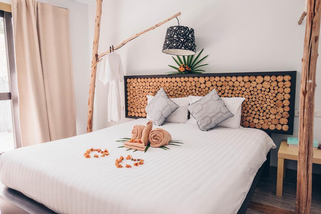 Hotel The Hideaway HHQ