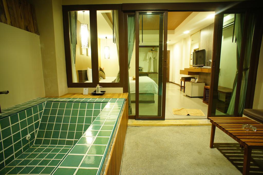 The Hideaway Hotel HHQ