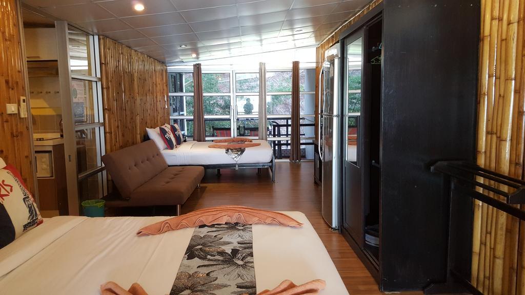 Zone6 Coworking Old 2w Hostel, Koh Samui Bophut
