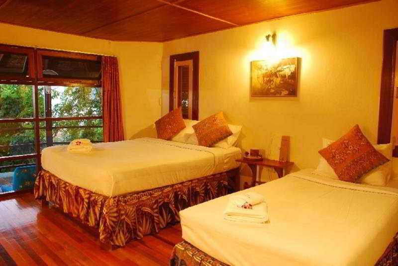 Resort Charm Churee Village 3*