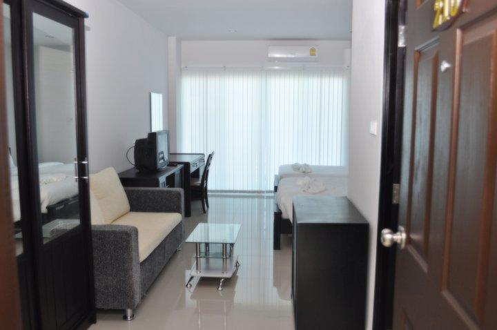 Condotel 2*