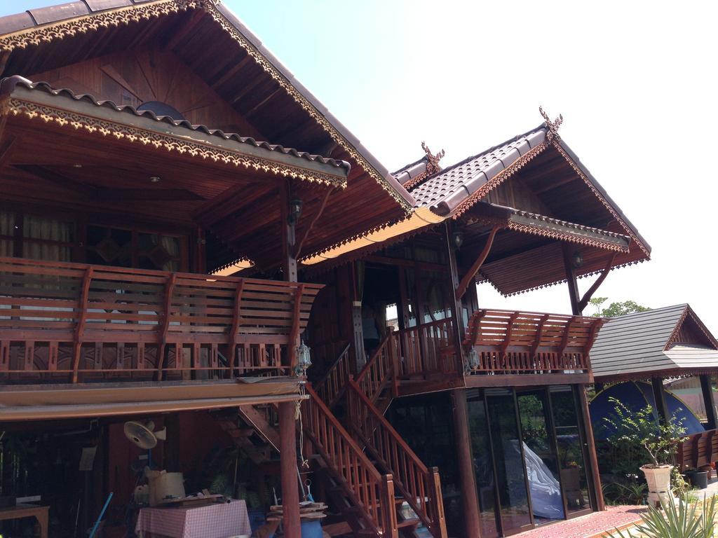 Guest house Ruenthai Rimnam