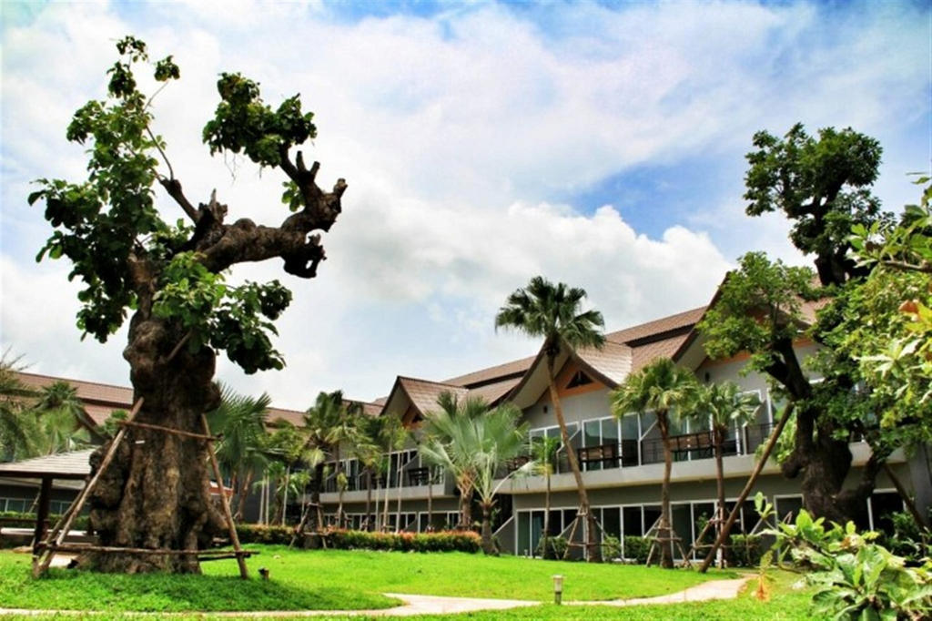 Taman 4*