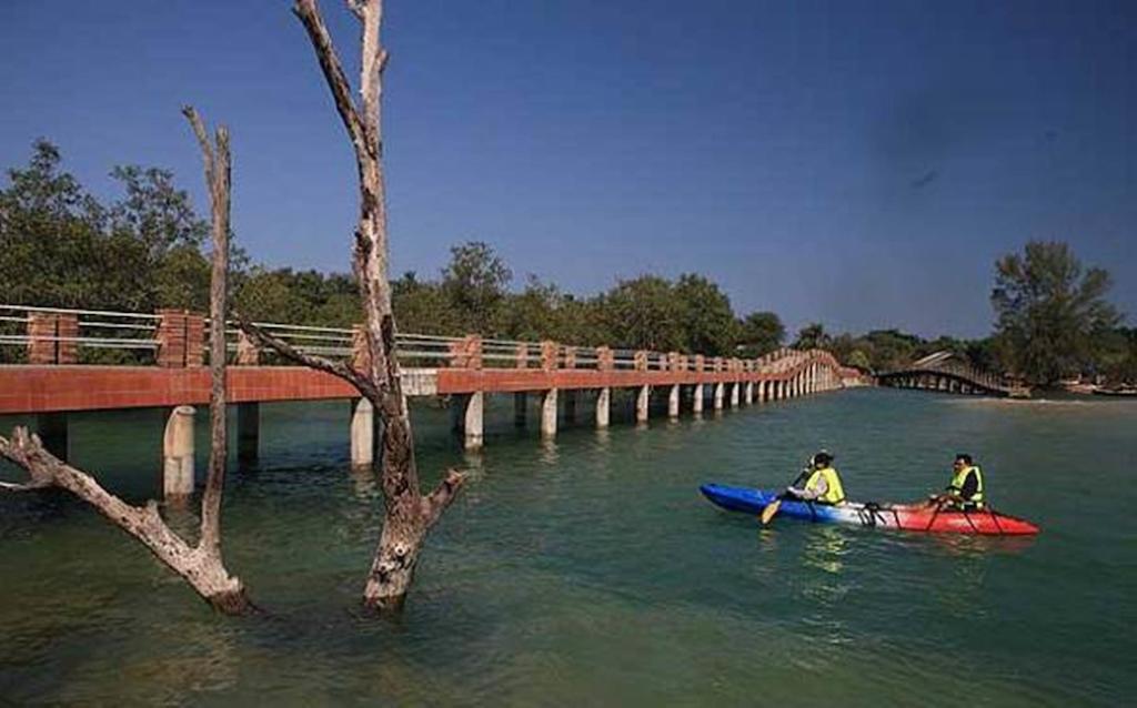 The Blue Sky Resort@ Koh Payam Resort 3*