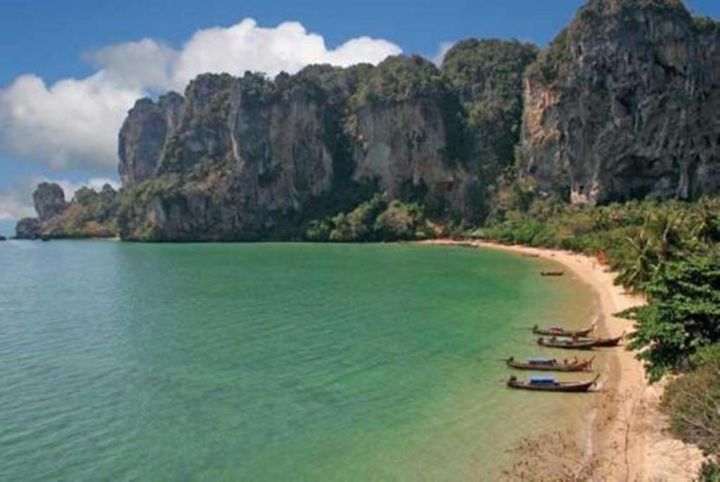 Bay Resort