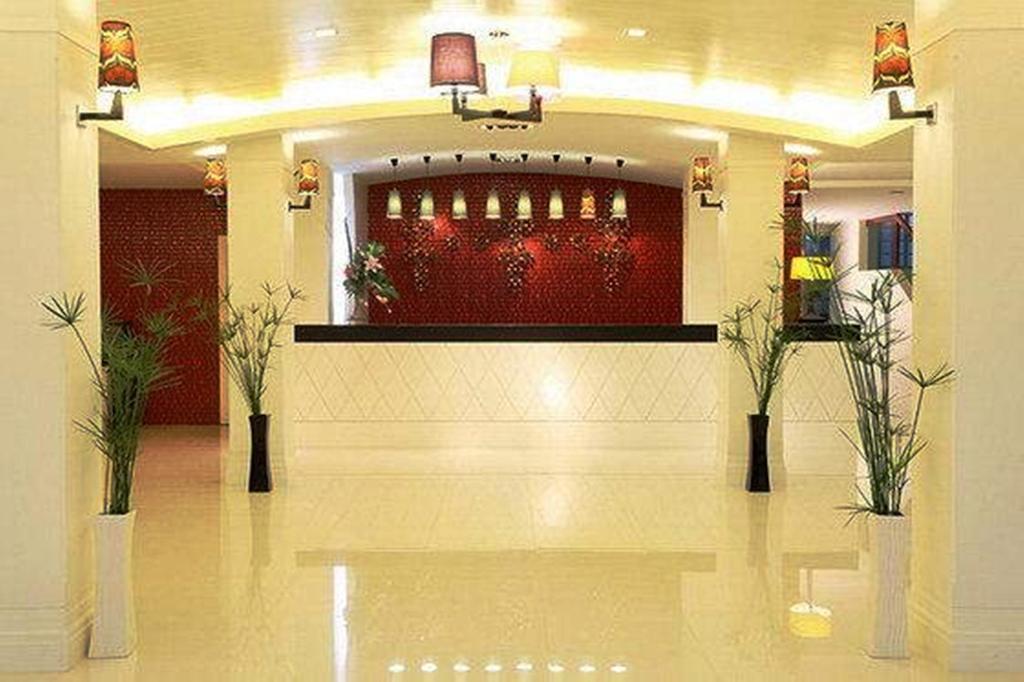 Paradise Hotel 3*