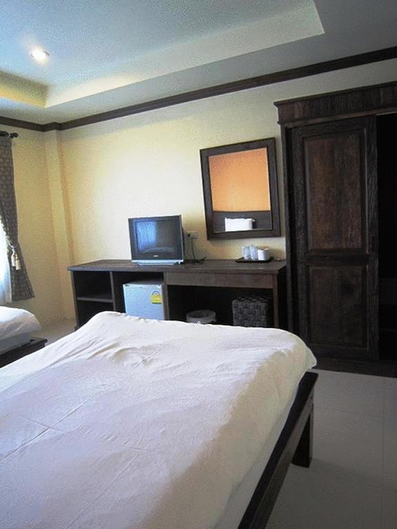 Hotel Lek 2*