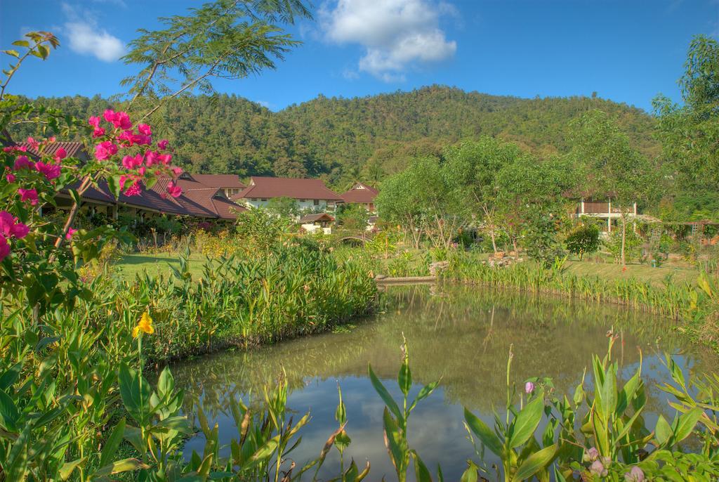 Maekok River Village Holiday park