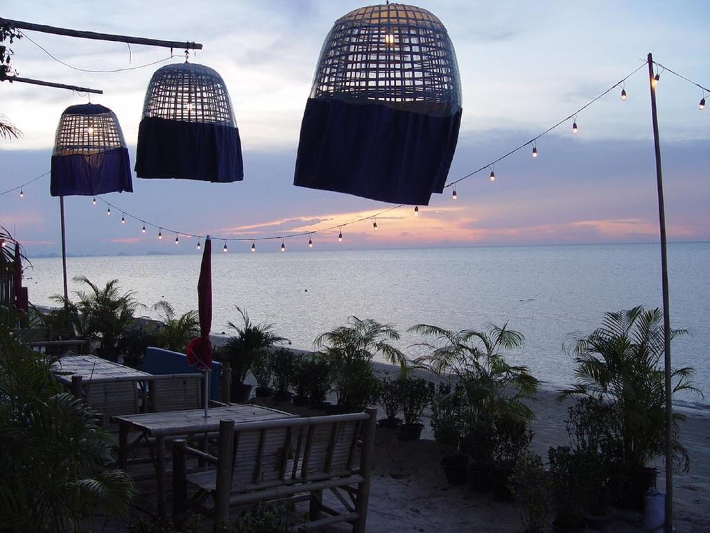 Guest house The White Pearl Beach Club 3*
