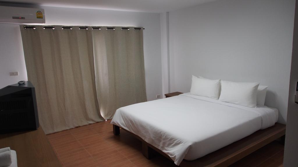Hostel Romruen Samed