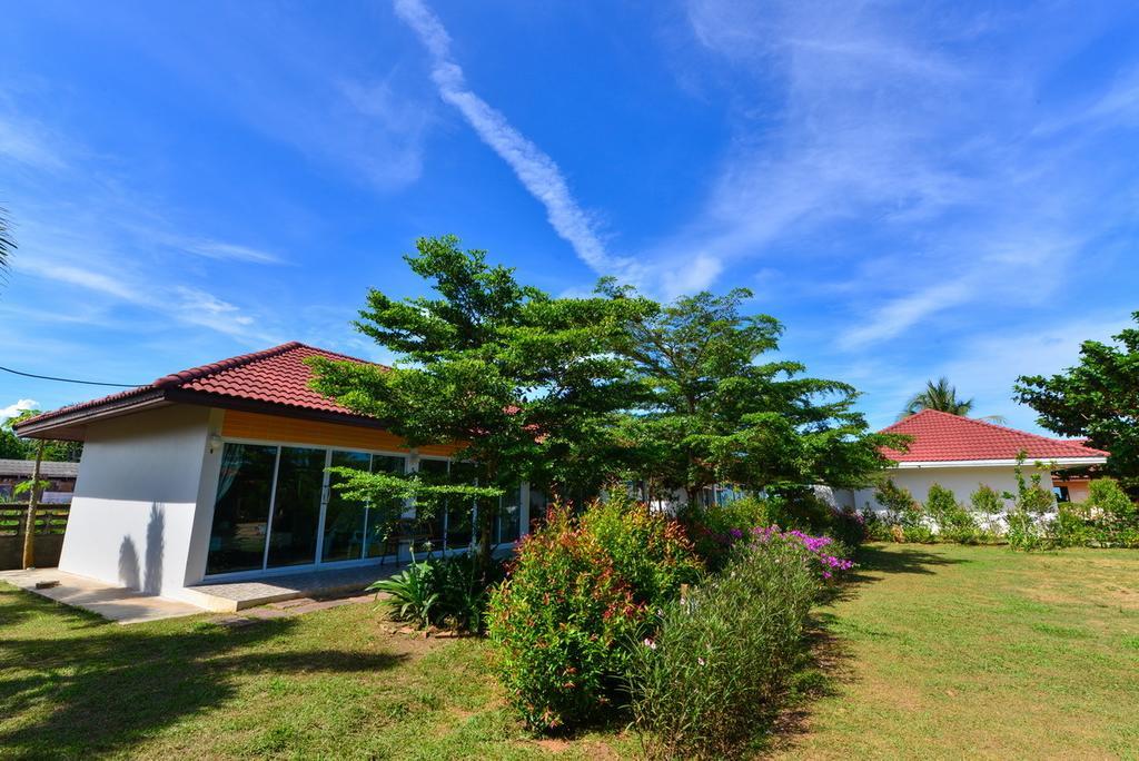 Star Light And Restaurant 3* Chumphon