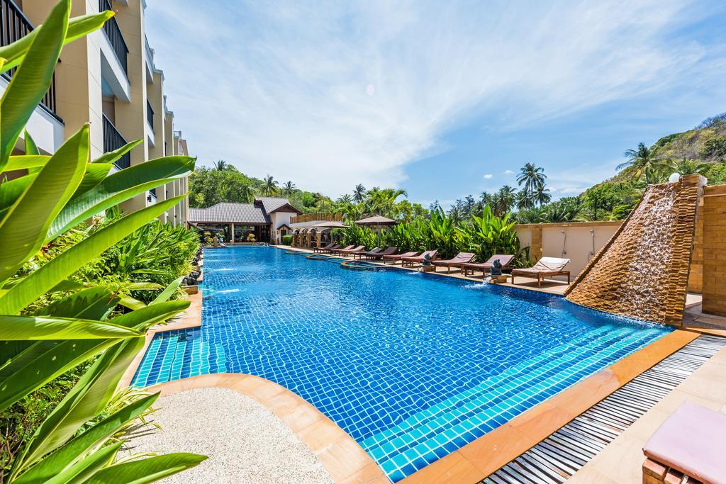 The Windmill Phuket Hotel 4*