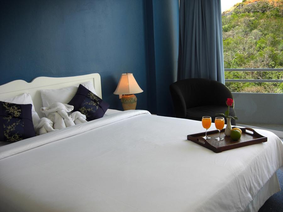 Aparthotel Santorini Hua Hin