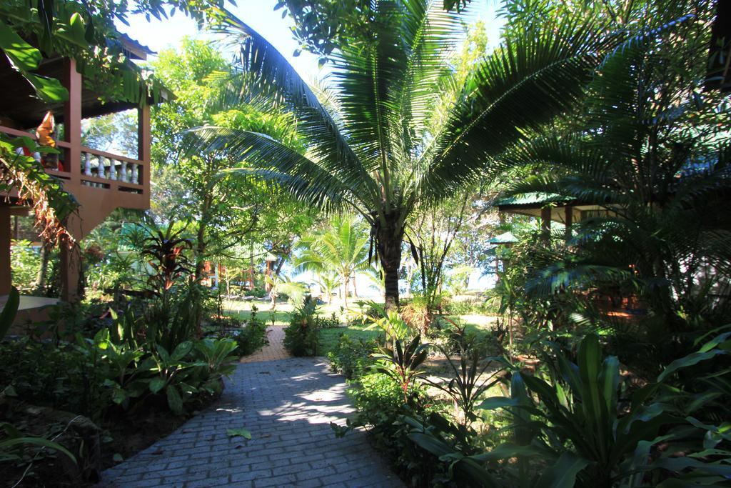 Chomjan Resort 3*