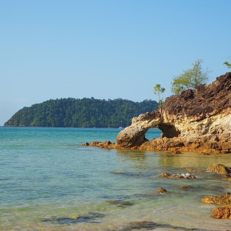Resort The Blue Sky Resort@ Koh Payam Koh Phayam